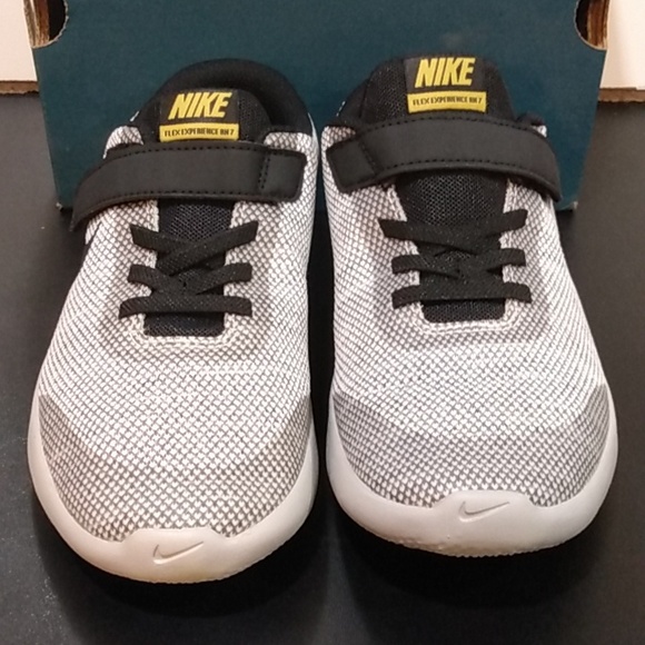 Youth Nike Flex Experience RN 7 Size 3Y Gray - Picture 2 of 14